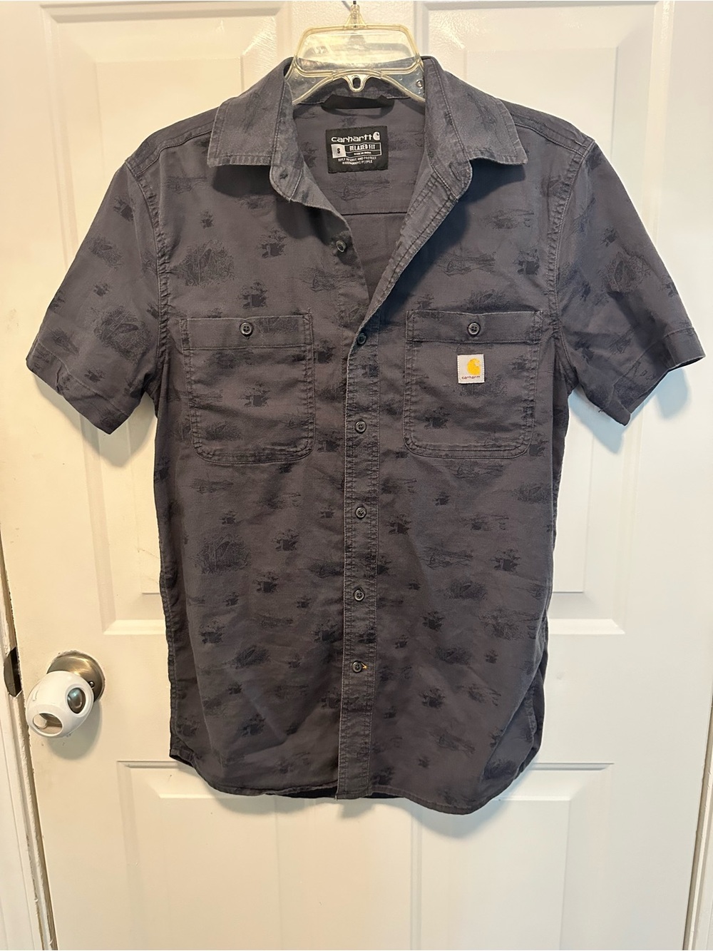 Carhartt Short-Sleeve Button Down Shirt in Charcoal Gray